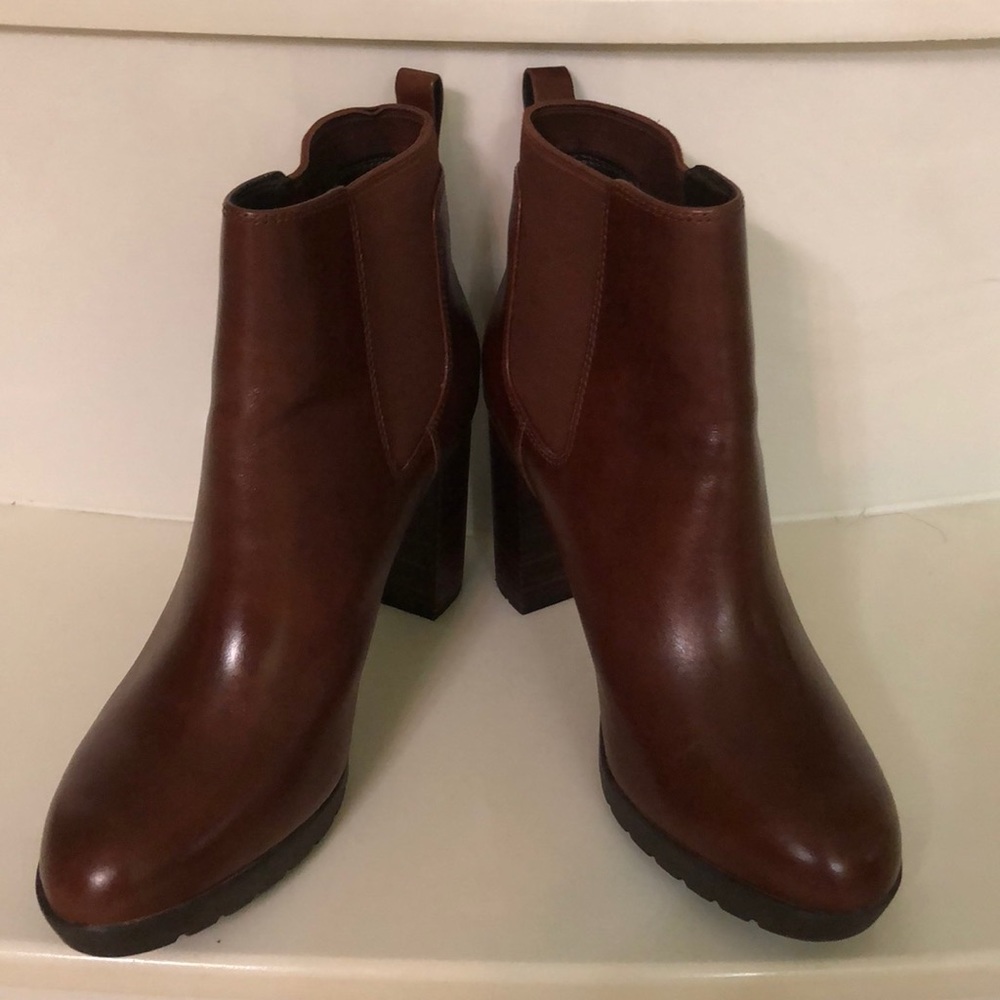 Clark’s Ankle Boots new (never worn)